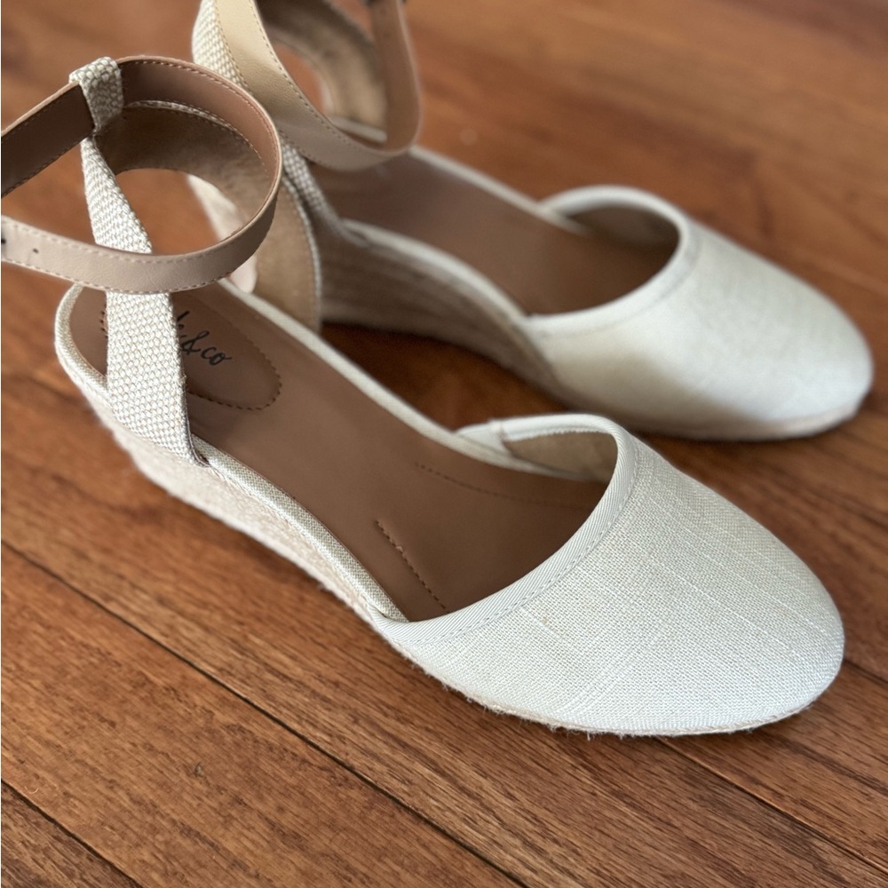 Chic Cream Wedge Sandals